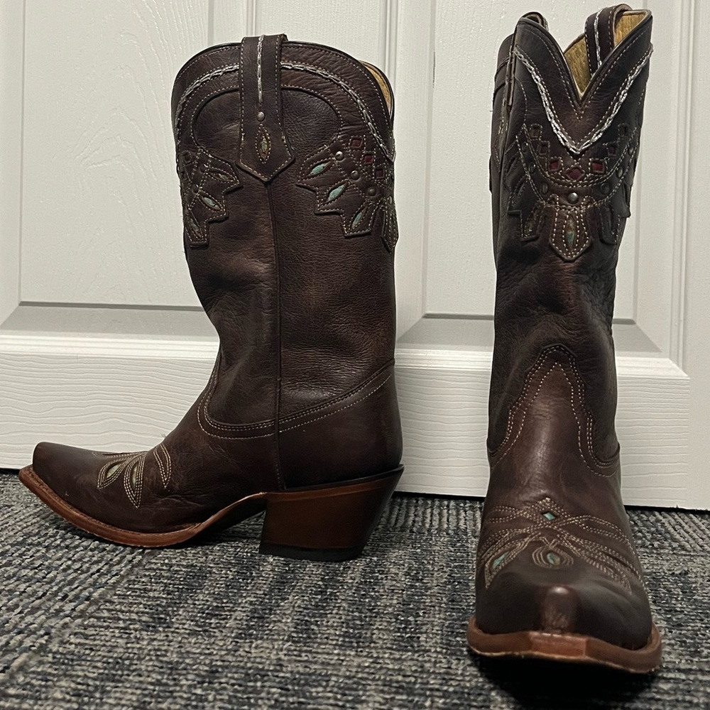 Tony Lama Brown Heeled Boots with Embroidered Details